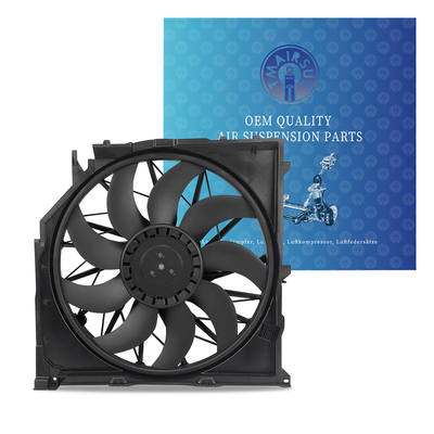 مروحة التبريد العالمية مستوى المحرك المروحة المشععة للسيارات النظم الكهربائية 600W الجهد