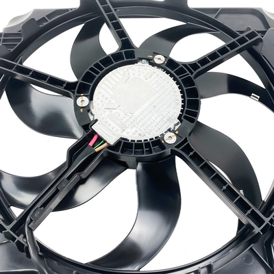 مروحة التبريد للسيارات ذات المحرك العالمي مع شهادة Oem 68143894AB و ISO TS15949