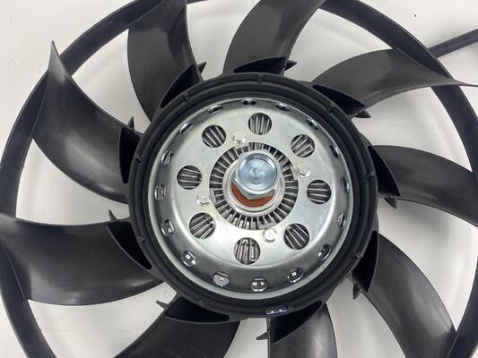 مروحة تبريد مشععات السيارات لـ Land Rover Range Rover Sport مروحة تبريد الهواء LR025965G PGG500370