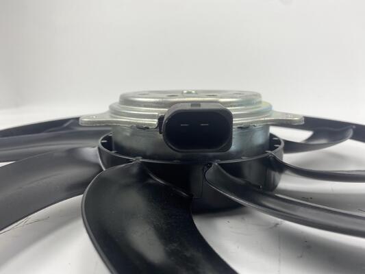 مروحة تبريد رادياتير كهربائية لتكييف الهواء للسيارات لأودي A4L Q5 B8 B9 Q3 A5 C7 OEM 8K0959455G نظام تبريد مكيف الهواء للسيارات